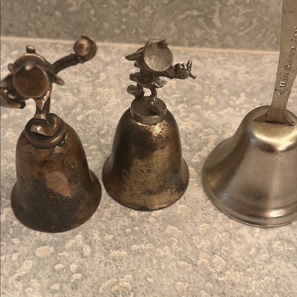 3 Disney Bell’s Lot Mickey & Minnie - Picture 9 of 9